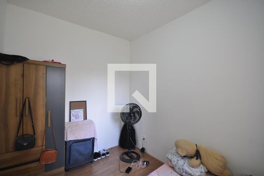 Quarto 1 de apartamento para alugar com 2 quartos, 32m² em Parque Novo Mundo, São Paulo