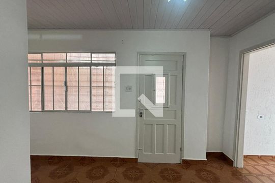 Sala de casa para alugar com 2 quartos, 150m² em Vila Camilópolis, Santo André