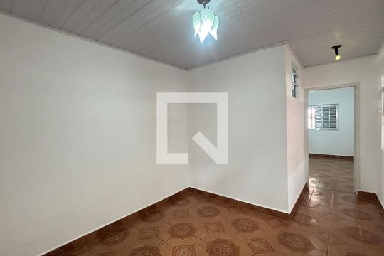 Sala de casa para alugar com 2 quartos, 150m² em Vila Camilópolis, Santo André
