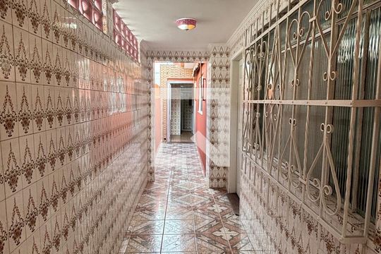Corredor - Quintal de casa para alugar com 2 quartos, 150m² em Vila Camilópolis, Santo André