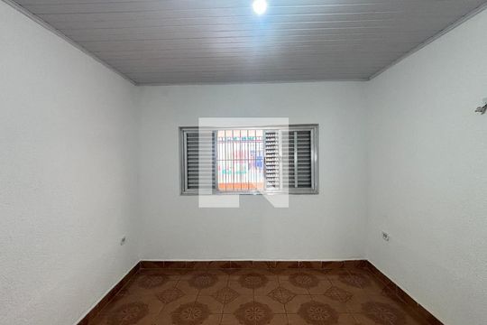 Suite de casa para alugar com 2 quartos, 150m² em Vila Camilópolis, Santo André