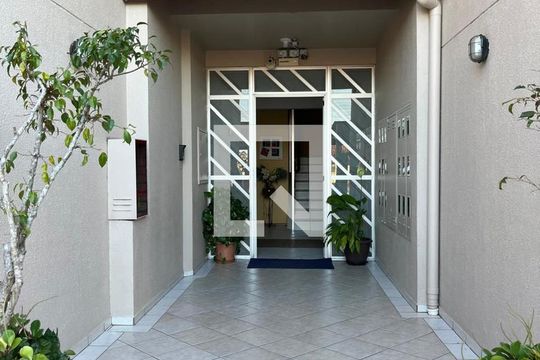 Área comum de apartamento para alugar com 2 quartos, 52m² em Serraria, São José