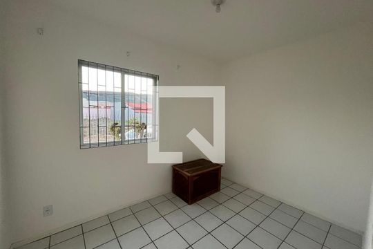 Quarto 2 de apartamento para alugar com 2 quartos, 52m² em Serraria, São José