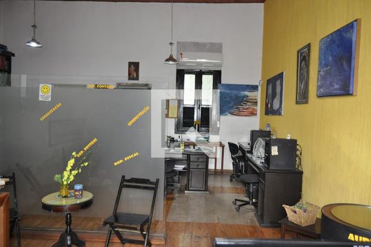 Sala de casa à venda com 1 quarto, 115m² em Sampaio, Rio de Janeiro