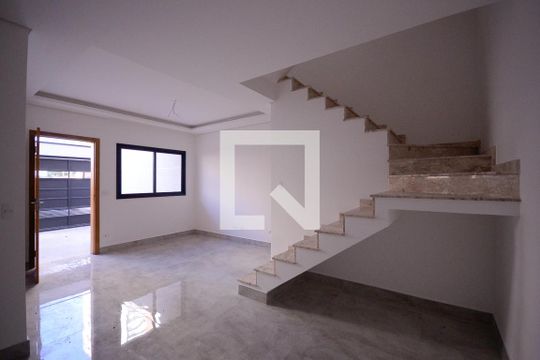 Sala/Cozinha de casa à venda com 3 quartos, 150m² em Vila Gurmencido , São Paulo
