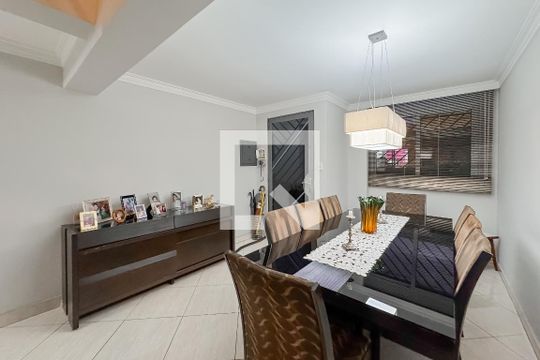 Sala  de casa à venda com 3 quartos, 174m² em Ipiranga, São Paulo