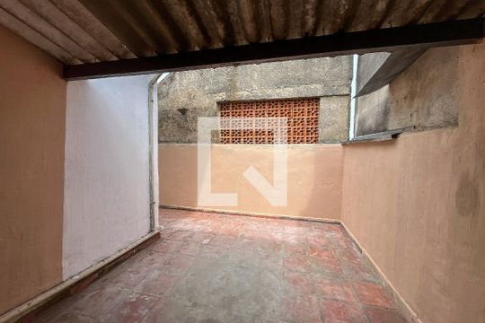 Área de Serviço de casa para alugar com 2 quartos, 145m² em Jaraguá, São Paulo