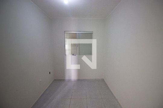 Quarto 2 de casa para alugar com 2 quartos, 48m² em Qnm 1, Brasília
