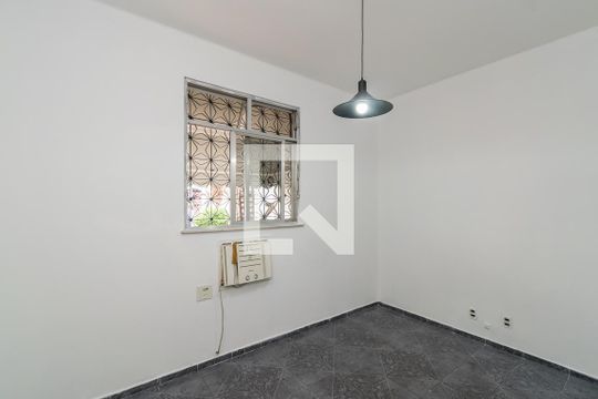 Quarto 1 de apartamento à venda com 4 quartos, 160m² em Olaria, Rio de Janeiro