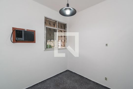 Quarto 2 de apartamento à venda com 4 quartos, 160m² em Olaria, Rio de Janeiro