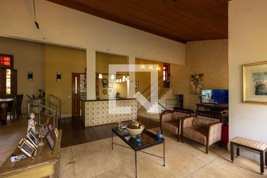 Sala com Lareira de casa de condomínio à venda com 4 quartos, 500m² em Retiro do Chale, Brumadinho