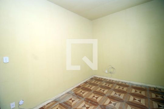 Sala de apartamento para alugar com 1 quarto, 70m² em Ramos, Rio de Janeiro