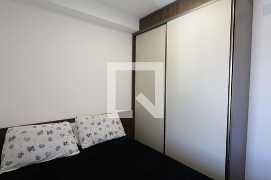 Quarto 1 de apartamento para alugar com 2 quartos, 32m² em Jardim Monte Kemel, São Paulo