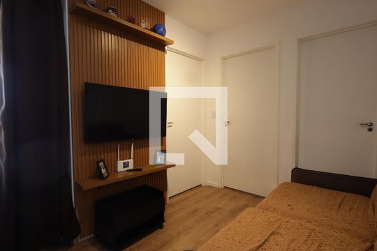 Sala de apartamento para alugar com 2 quartos, 32m² em Jardim Monte Kemel, São Paulo