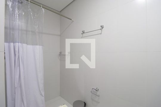 Banheiro Social de apartamento à venda com 1 quarto, 27m² em Vila Anglo Brasileira, São Paulo