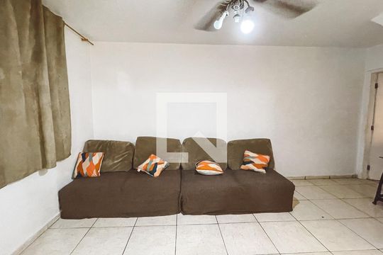 Sala de casa à venda com 5 quartos, 125m² em Vila Mariza Mazzei, São Paulo