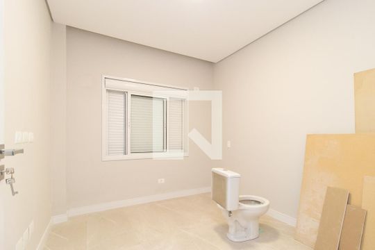 Quarto 1 de casa à venda com 4 quartos, 400m² em Xaxim, Curitiba
