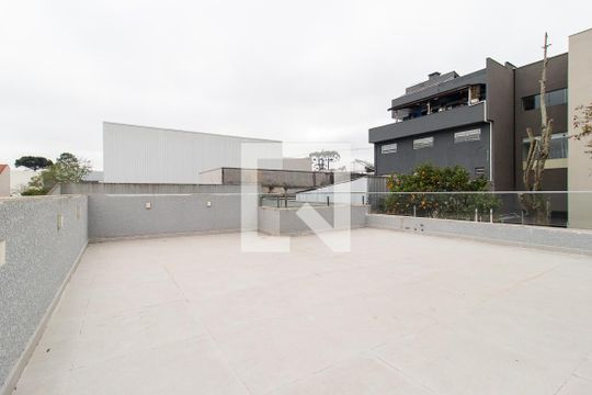 Área comum de casa à venda com 4 quartos, 400m² em Xaxim, Curitiba