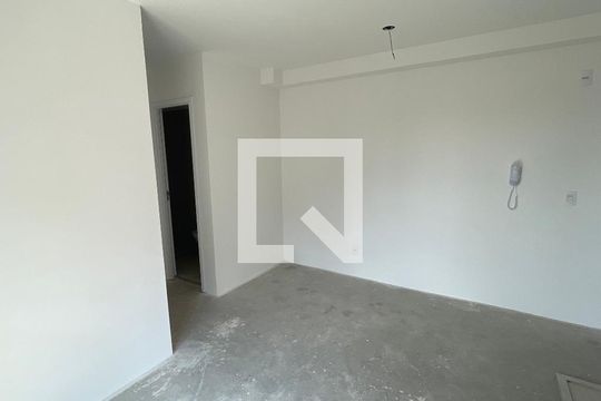 Sala de apartamento à venda com 2 quartos, 50m² em Vila Augusta, Guarulhos