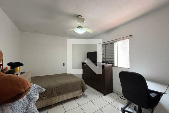 Quarto 1 de casa à venda com 3 quartos, 302m² em Parque Itrapoã, Santo André