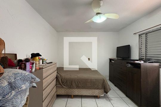 Quarto 1 de casa à venda com 3 quartos, 302m² em Parque Itrapoã, Santo André