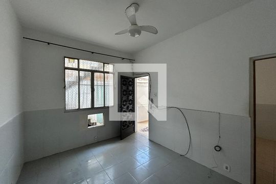 Sala casa 1 de casa à venda com 5 quartos, 180m² em Todos Os Santos, Rio de Janeiro