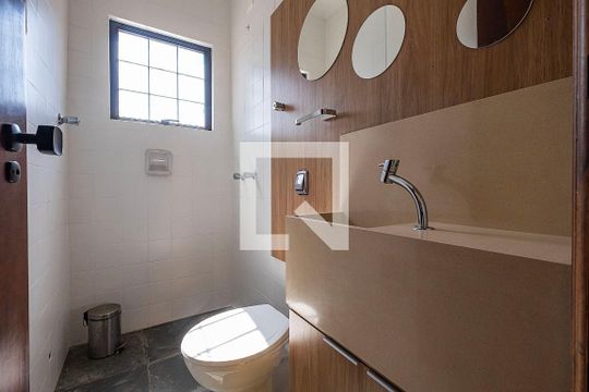 Suíte 3 - Banheiro de casa à venda com 5 quartos, 191m² em Pinheiros, São Paulo