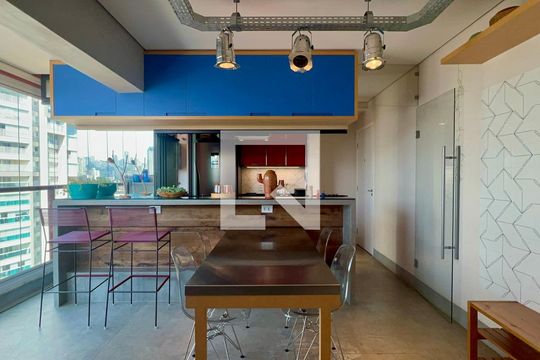 Sala/Cozinha de apartamento à venda com 1 quarto, 60m² em Pinheiros, São Paulo