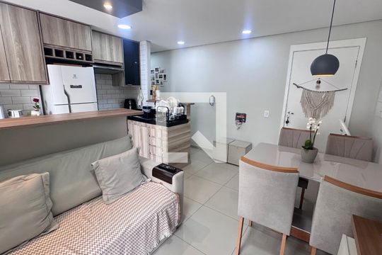 Sala de apartamento à venda com 2 quartos, 62m² em Jardim das Bandeiras, Campinas