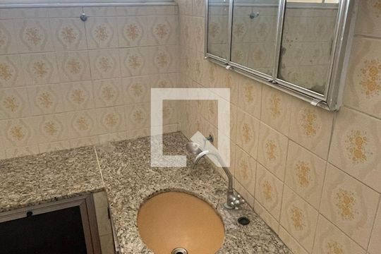 Banheiro de apartamento à venda com 2 quartos, 64m² em Jardim Boa Esperança, Campinas