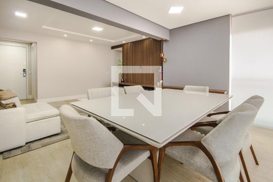 Sala de apartamento para alugar com 2 quartos, 85m² em Itaim Bibi, São Paulo