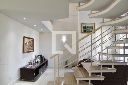 Sala  de casa para alugar com 4 quartos, 420m² em Jardim Social, Curitiba