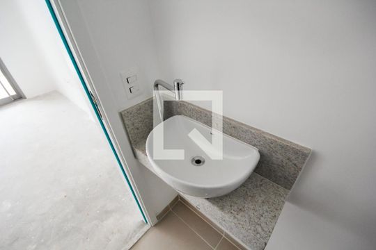 Lavabo de apartamento à venda com 2 quartos, 85m² em City América, São Paulo