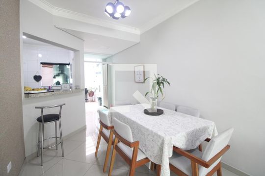 Sala de casa de condomínio à venda com 3 quartos, 116m² em Jardim Cidalia, São Paulo