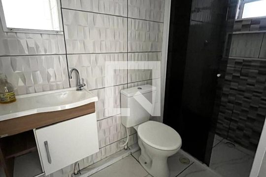Banheiro de apartamento à venda com 2 quartos, 43m² em Parque Santa Rita, São Paulo