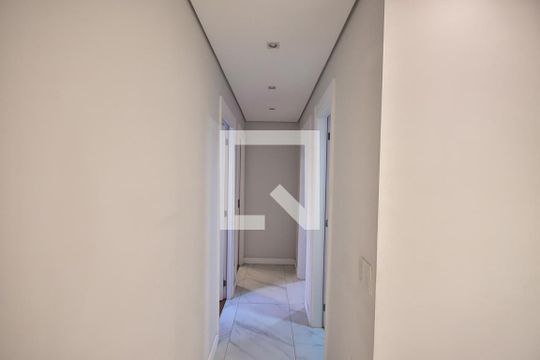 Corredor de apartamento à venda com 3 quartos, 113m² em Jardim Vazani, São Paulo