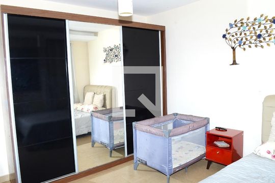 Quarto 1 de casa à venda com 4 quartos, 250m² em Goiânia, Belo Horizonte