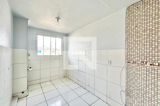 Cozinha de apartamento para alugar com 2 quartos, 43m² em Santo Afonso, Novo Hamburgo