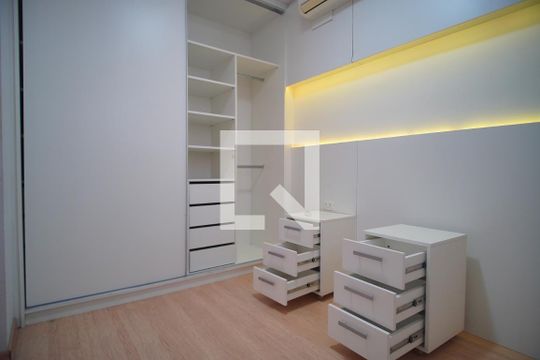 Apartamento à venda com 2 quartos, 42m² em Operário, Novo Hamburgo
