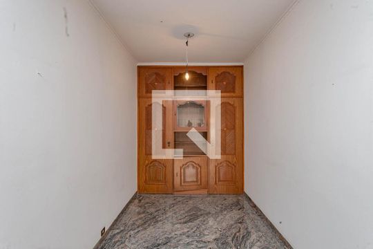 Sala de casa à venda com 3 quartos, 230m² em Bosque da Saúde, São Paulo