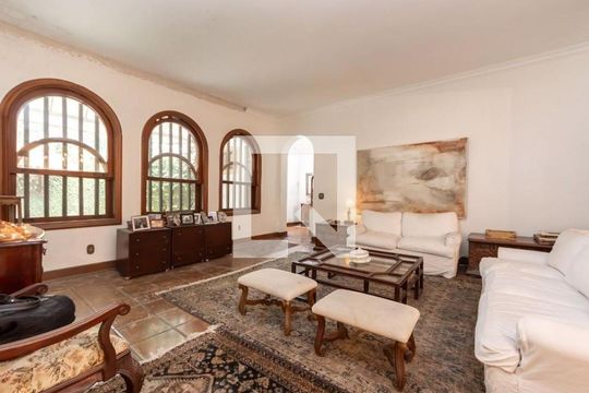 Casa à venda com 4 quartos, 400m² em Alto de Pinheiros, São Paulo