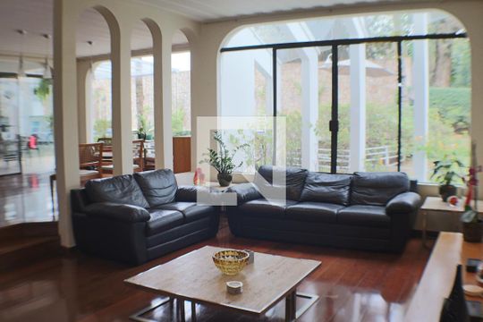 Sala de casa à venda com 4 quartos, 700m² em Alphaville Residencial Dois, Barueri