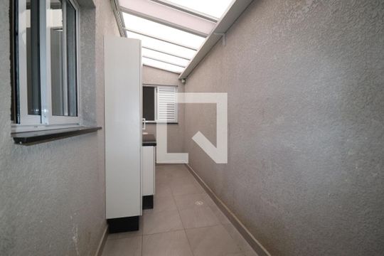 Área de Serviço de apartamento para alugar com 2 quartos, 60m² em Campestre, Santo André