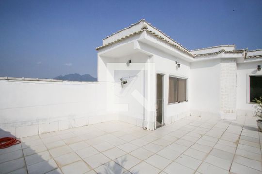 Varanda Suíte 2 de casa à venda com 5 quartos, 195m² em Curicica, Rio de Janeiro
