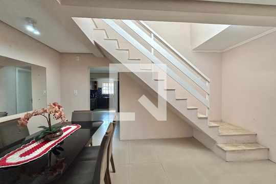 Sala de casa à venda com 5 quartos, 120m² em Scharlau, São Leopoldo