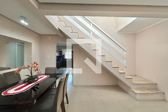 Sala de casa à venda com 5 quartos, 120m² em Scharlau, São Leopoldo