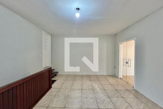 Sala de casa à venda com 4 quartos, 200m² em Operário, Novo Hamburgo
