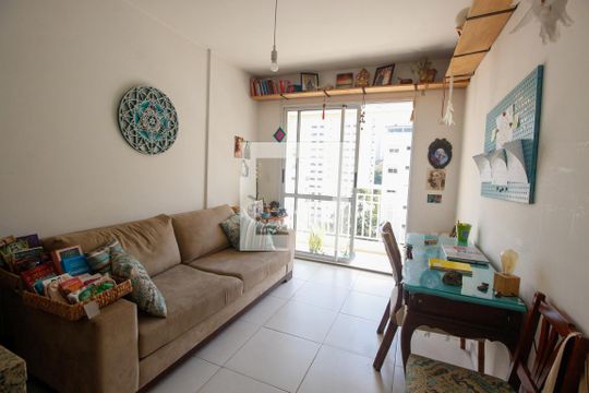 Sala/Cozinha de apartamento para alugar com 1 quarto, 40m² em Panamby, São Paulo