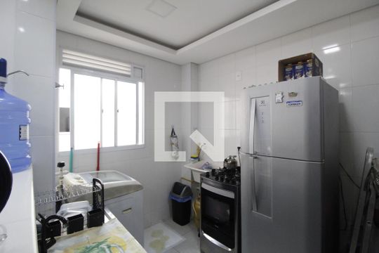 Cozinha de apartamento à venda com 2 quartos, 40m² em Chácara das Pedras, Porto Alegre
