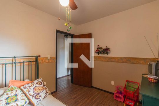 Quarto 1 de casa à venda com 3 quartos, 281m² em Espírito Santo, Porto Alegre